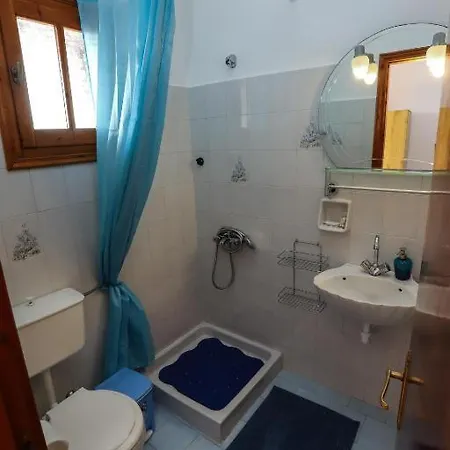 Marianna House Guest house *