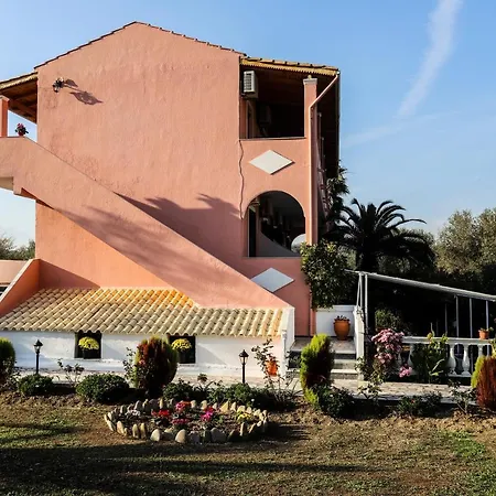Marianna House בית הארחה