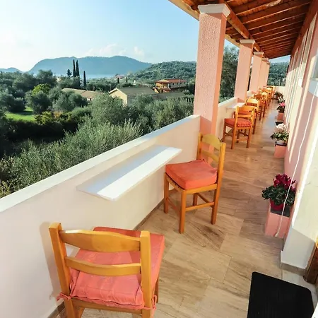 Marianna House Pensionat 3*